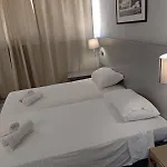 Karis Hotel 2*