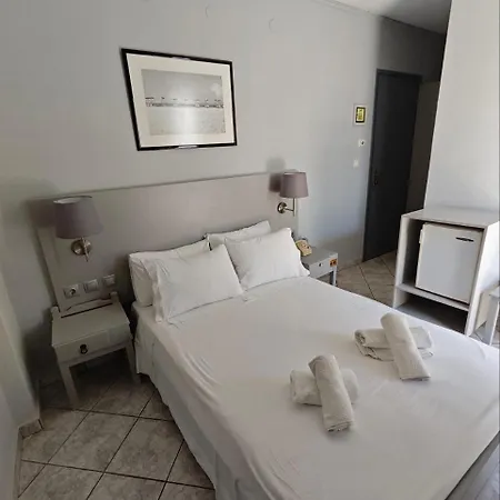 Karis Hotel 2*