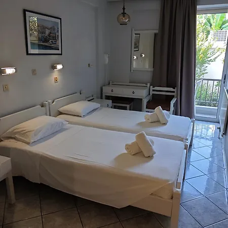 Hotel Karis 2*
